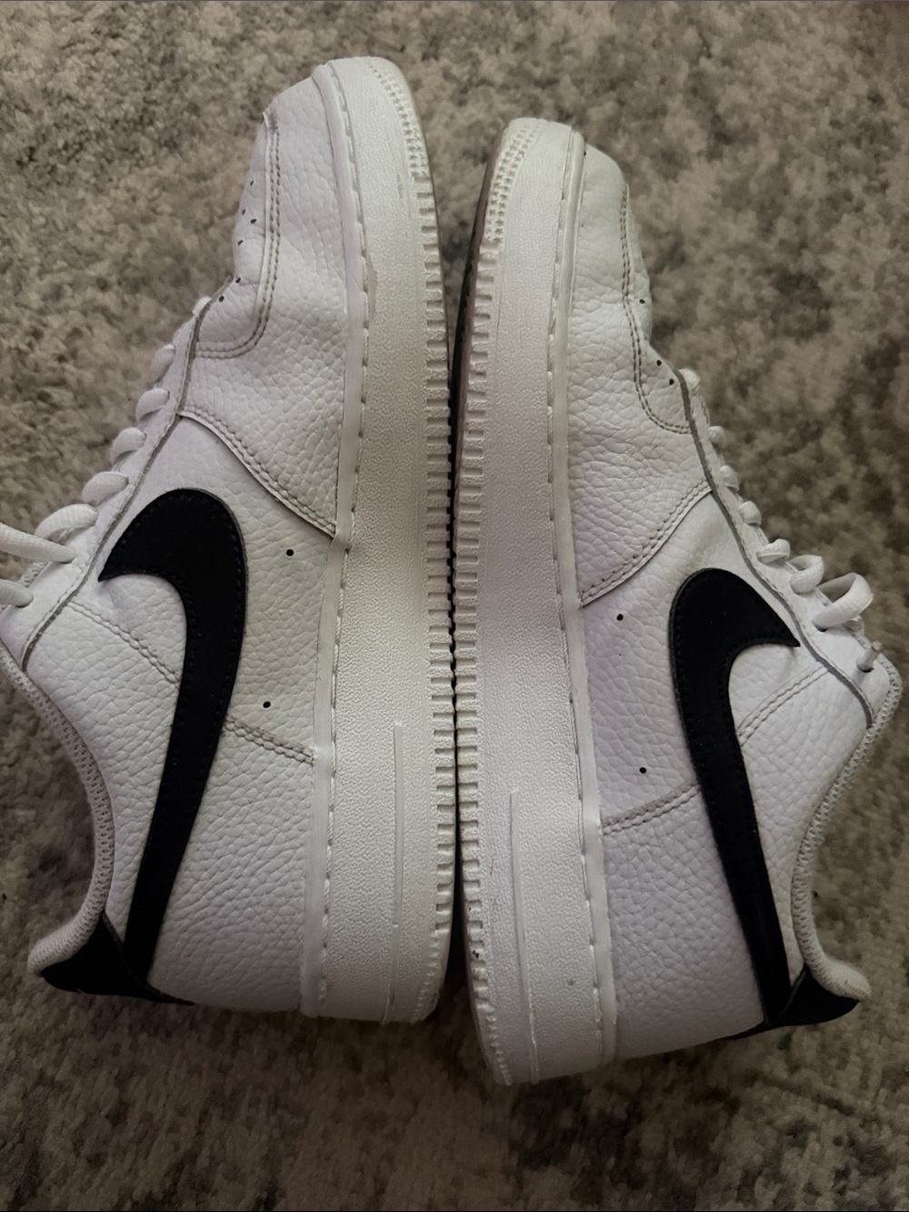 Men's White Athletic Sneakers with Black Swoosh Accent